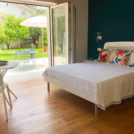 Bed & Breakfast Strapalu' 3*