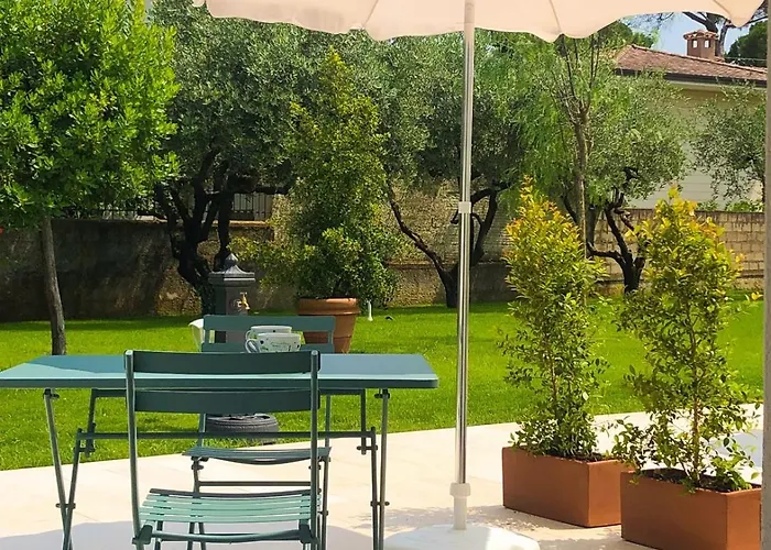 Strapalu' Bed and Breakfast 3*